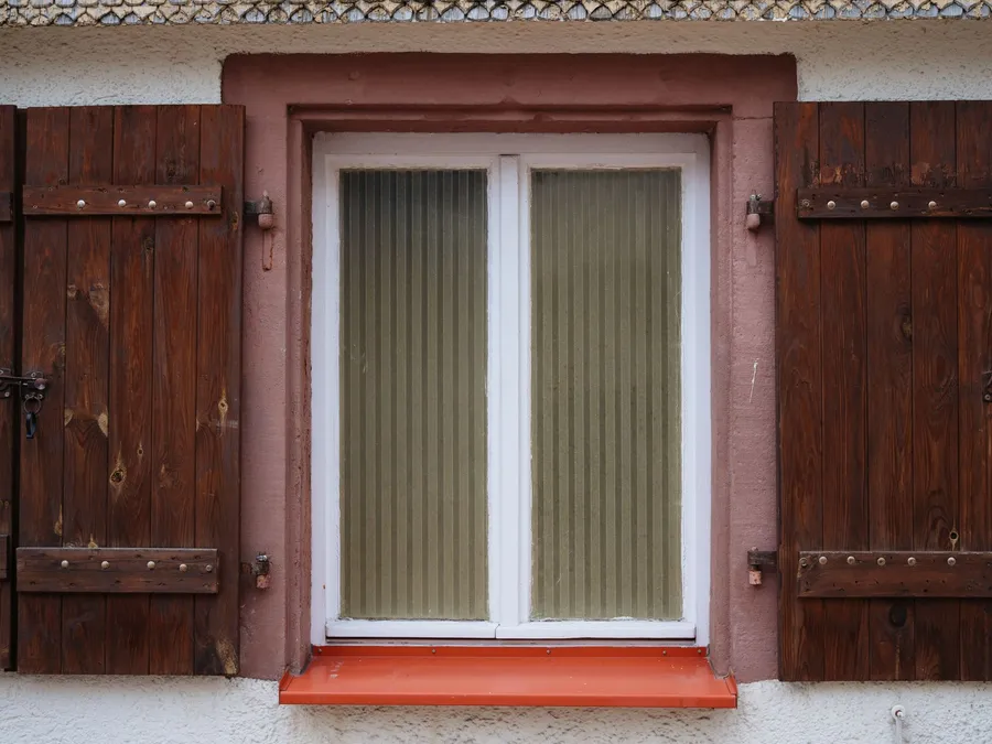 Klappläden & Schiebeläden